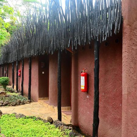 Amboseli Serena Safari Lodge Екстериор снимка