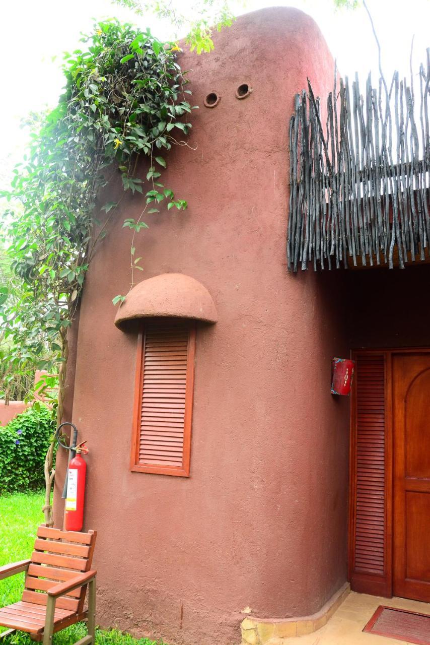 Amboseli Serena Safari Lodge Екстериор снимка