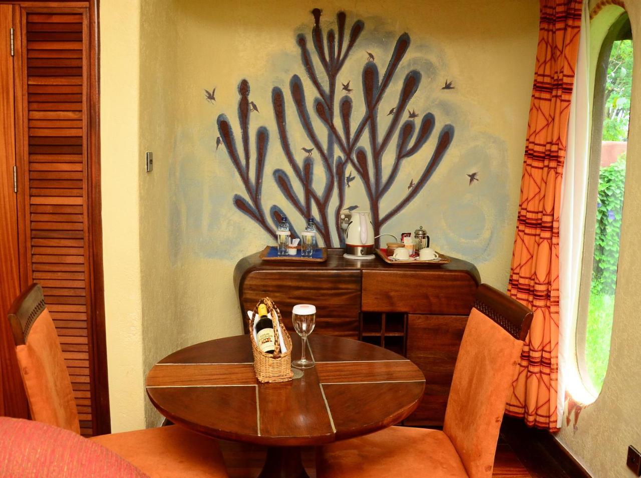 Amboseli Serena Safari Lodge Екстериор снимка